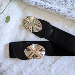 Bebe Stretchy Gold Clasp Belt